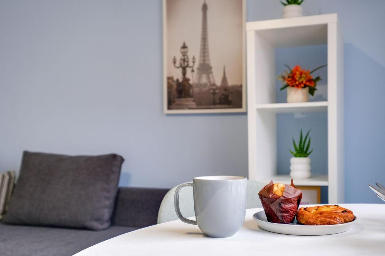 Ferienwohnung Chic 1Br House In Hounslow - 12 Mins From Heathrow Airport Feltham Exterior foto
