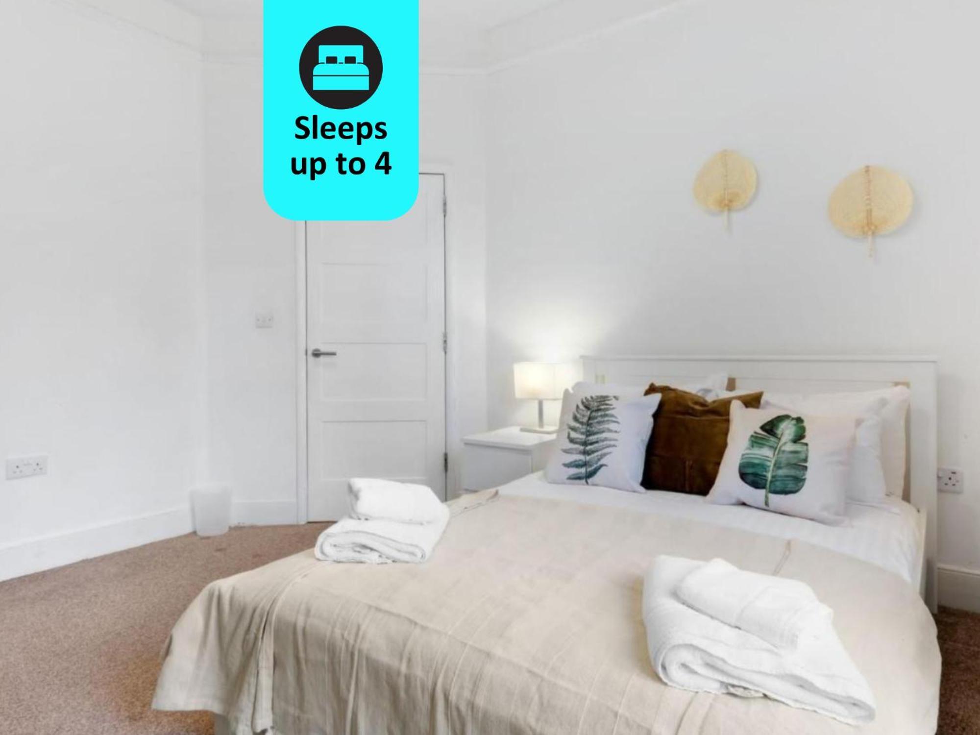 Ferienwohnung Chic 1Br House In Hounslow - 12 Mins From Heathrow Airport Feltham Exterior foto